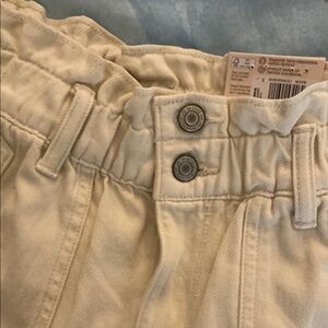 Women's High Rise Shorts